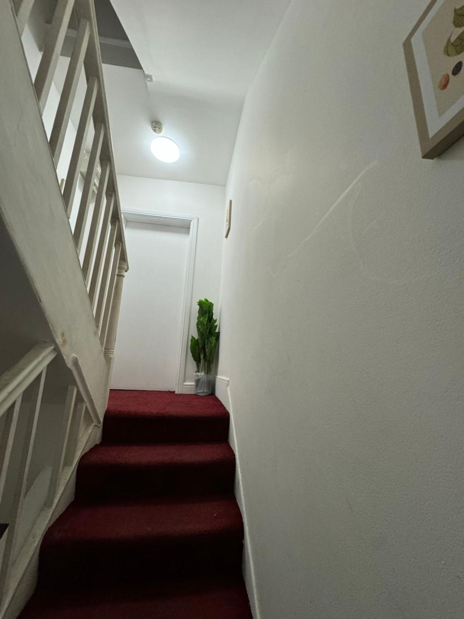 One Bedroom Flat Victoria * Londra