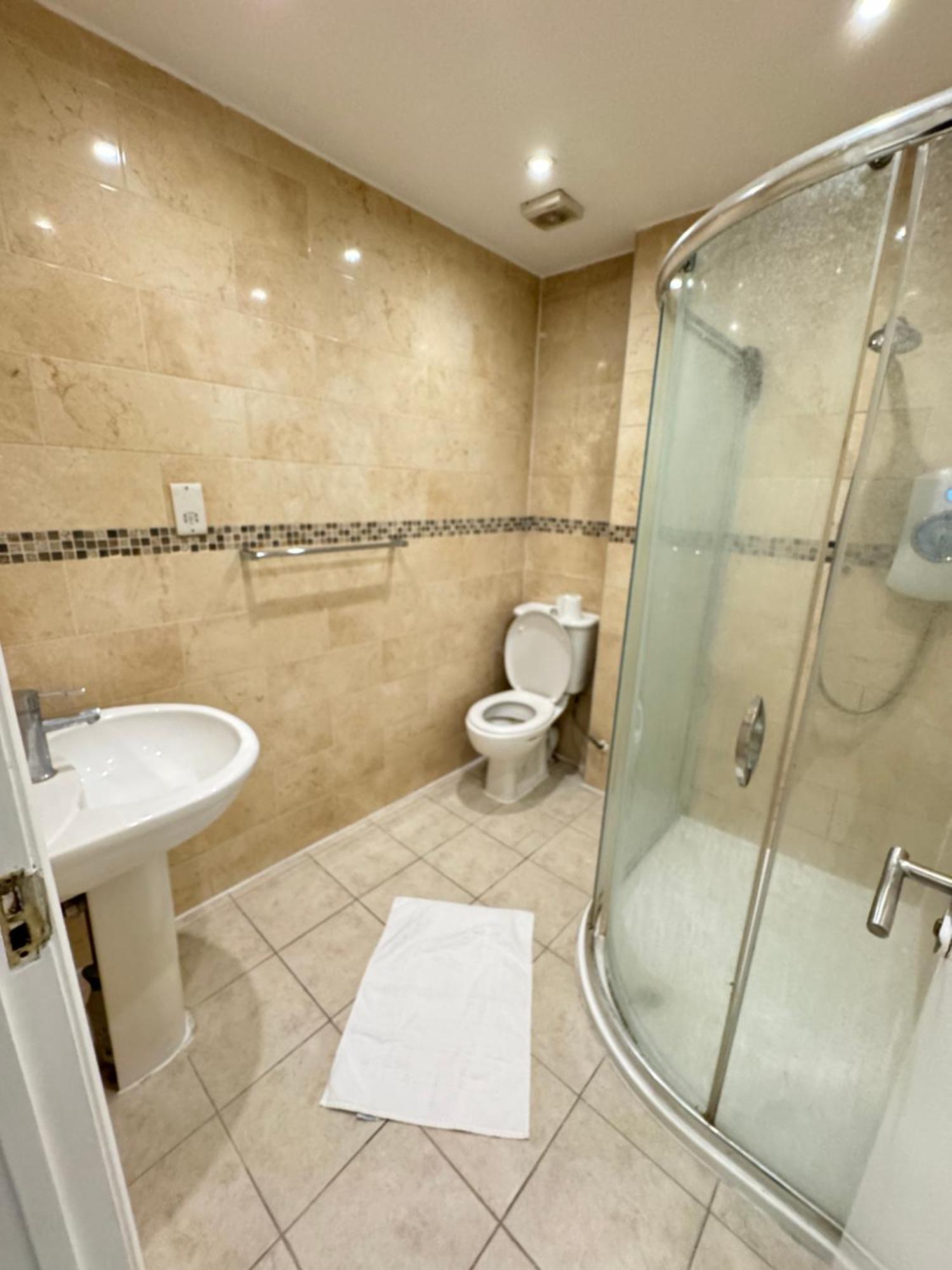 Appartamento One Bedroom Flat Victoria Londra